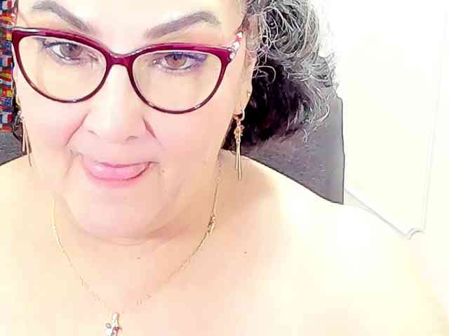 cataleya-mom webcam