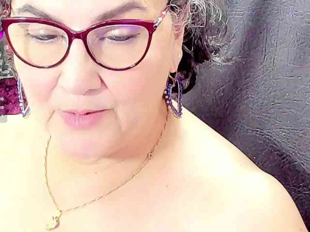 cataleya-mom webcam