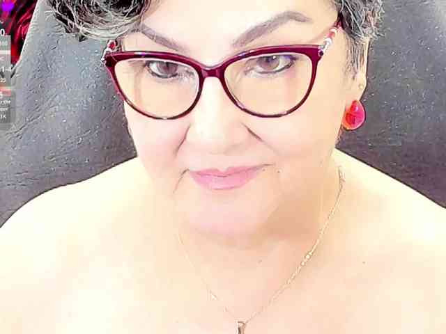 cataleya-mom Live Webcam on BongaCams