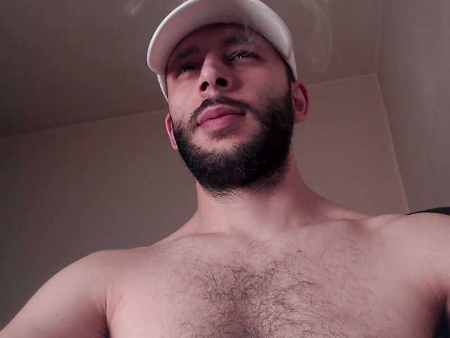 Henryaxe live webcam show