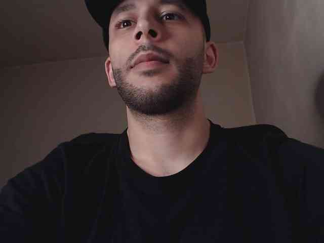 Henryaxe Sex Cam Show