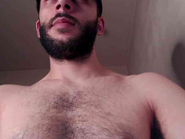 Henryaxe Live Webcam on BongaCams