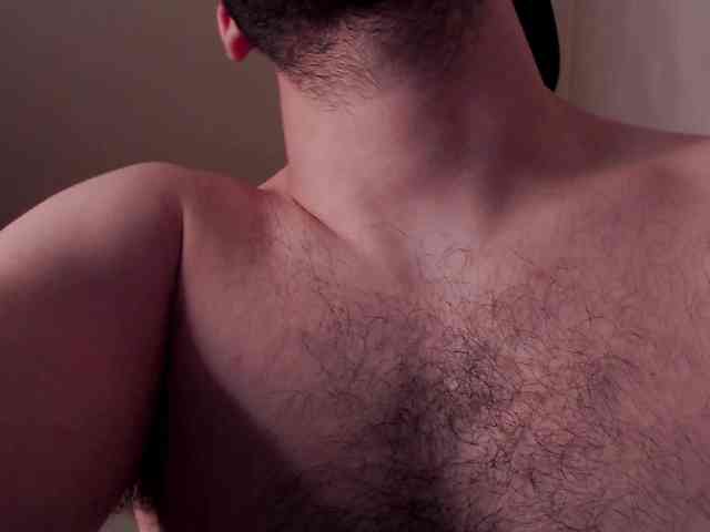 Henryaxe's cam show statistics and live stream