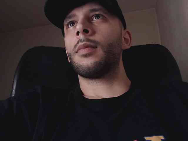 Henryaxe Sex Cam Show