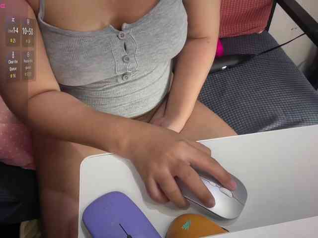 Introvertshytype2011 webcam