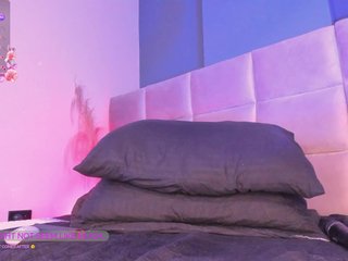-Giia Porn Show