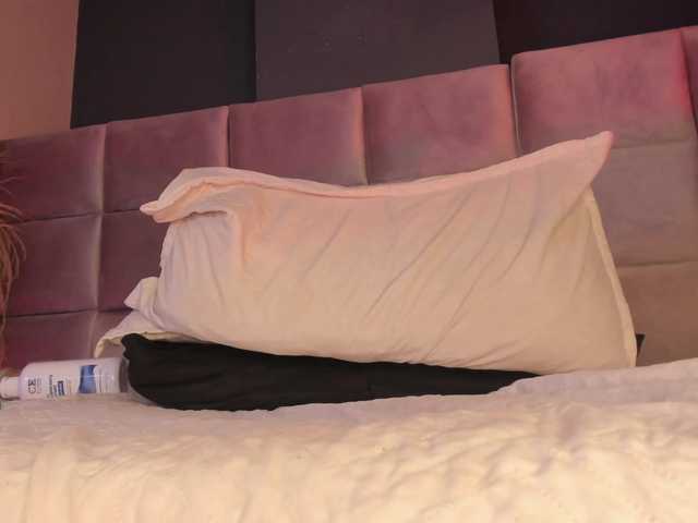 -Giia live cam on BongaCams