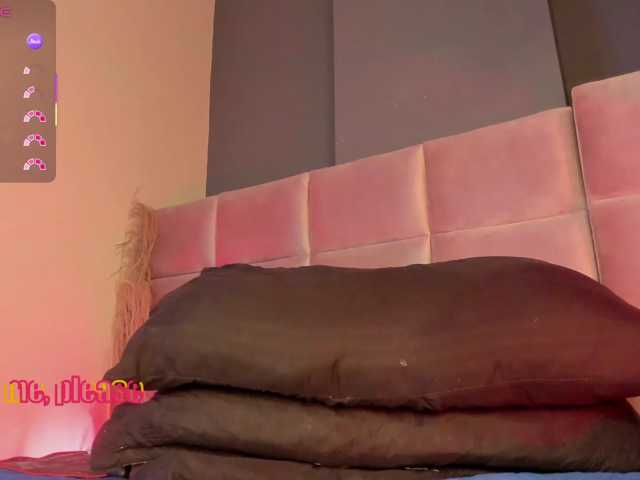 -Giia live cam on BongaCams
