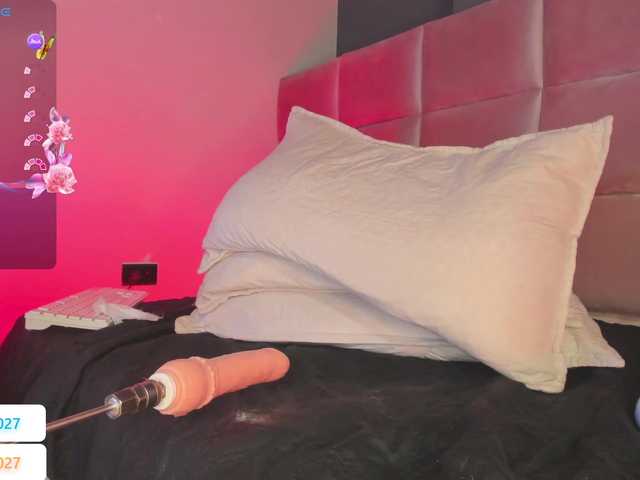 -Giia live cam