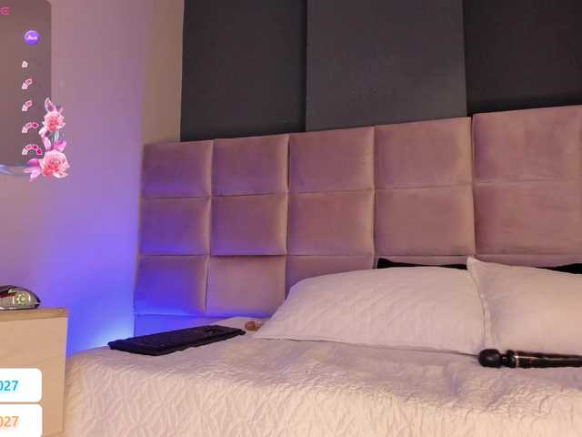 -giia live sex show