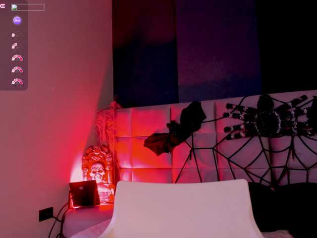 -Giia live cam on BongaCams