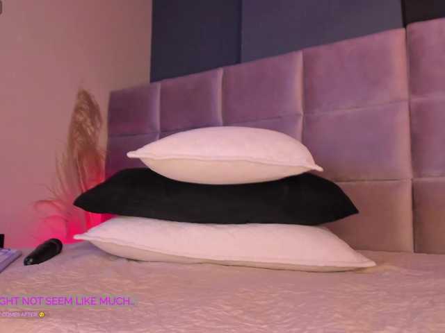 -Giia live cam preview