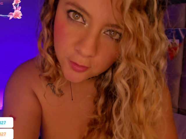 -Giia live cam on BongaCams