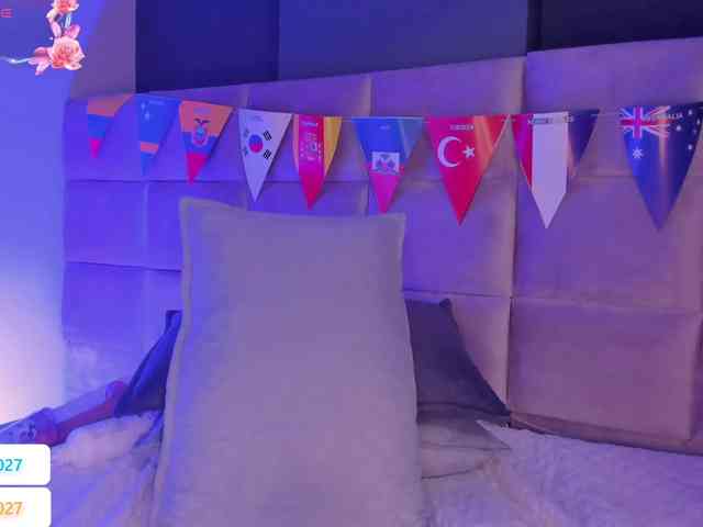 -Giia Sex Cam Show