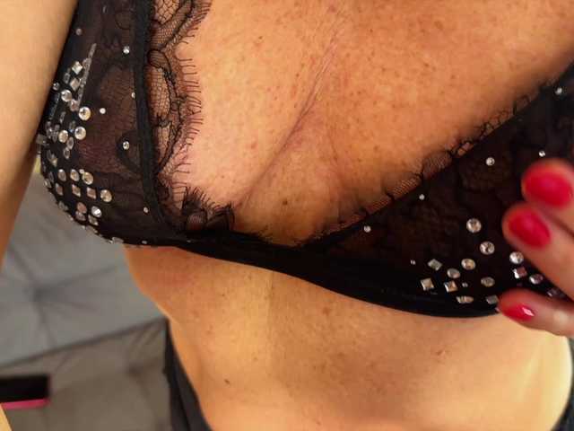 JessicaLLo live cam on BongaCams