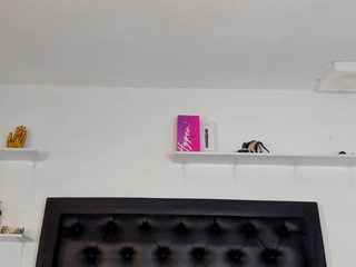 Spicy-jonhson Porn Show