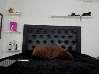 Spicy-jonhson's Live Webcam