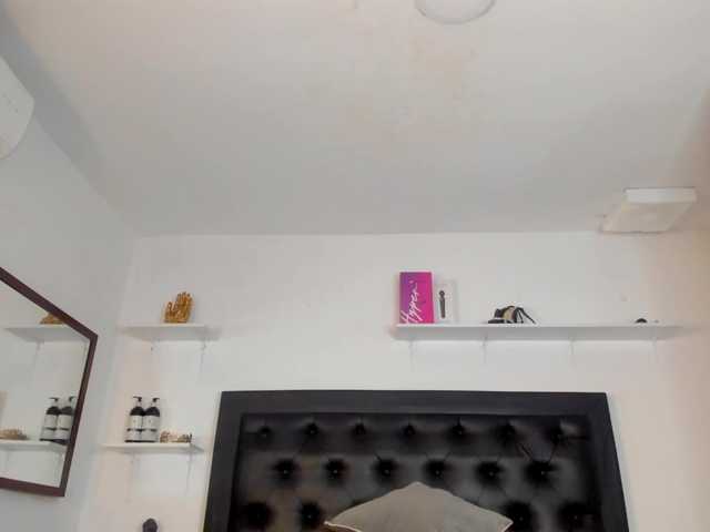 Spicy-shanty live cam on BongaCams