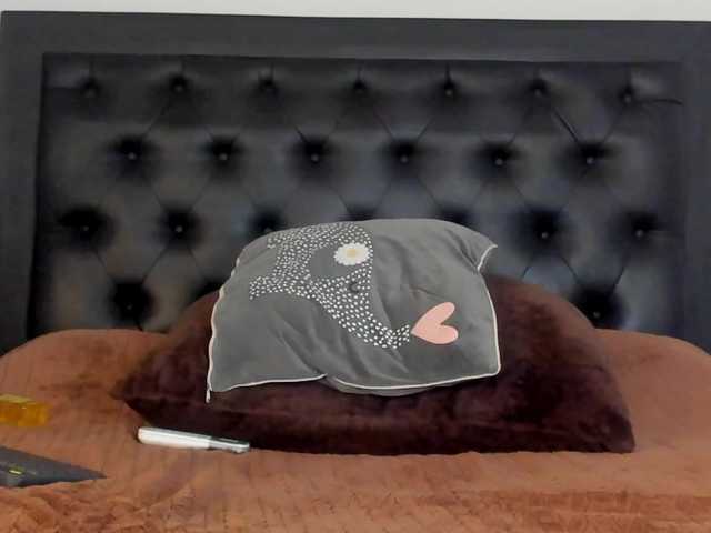 Spicy-shanty live cam on BongaCams