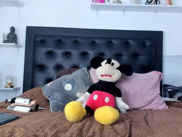 Spicy-shanty live cam on BongaCams