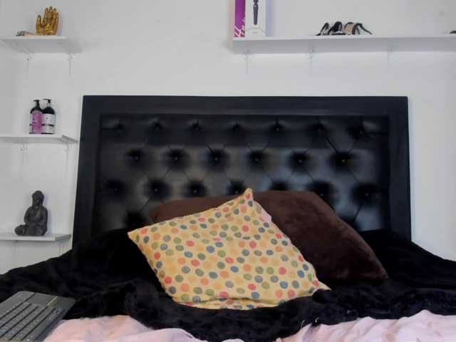 Spicy-shanty live cam on BongaCams