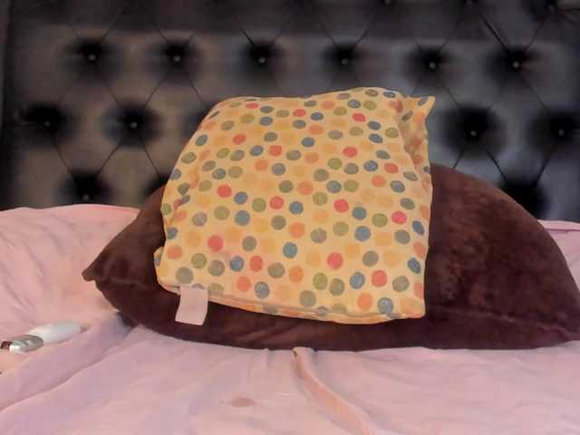Spicy-shanty live cam on BongaCams