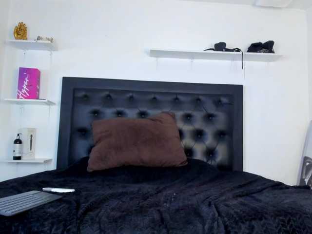 Spicy-shanty's BongaCams show and profile