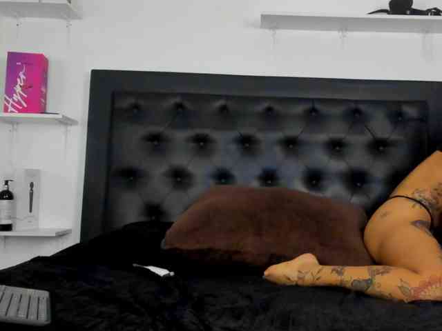 Spicy-jonhson webcam