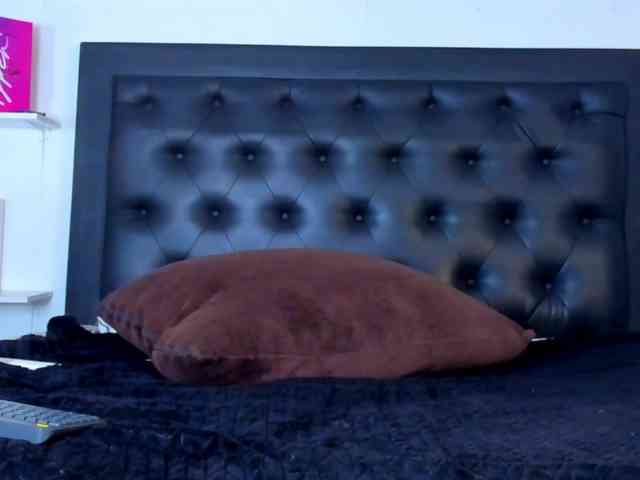 Spicy-jonhson webcam