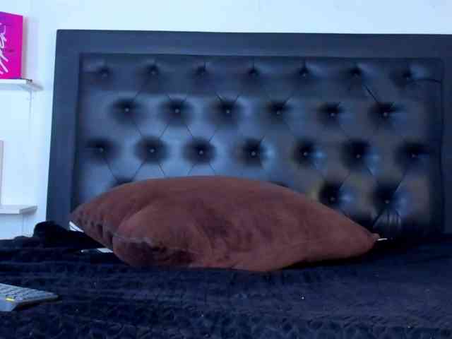 Spicy-jonhson webcam