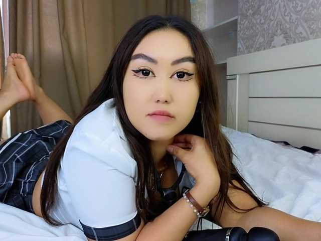 DianaMoon live cam on BongaCams