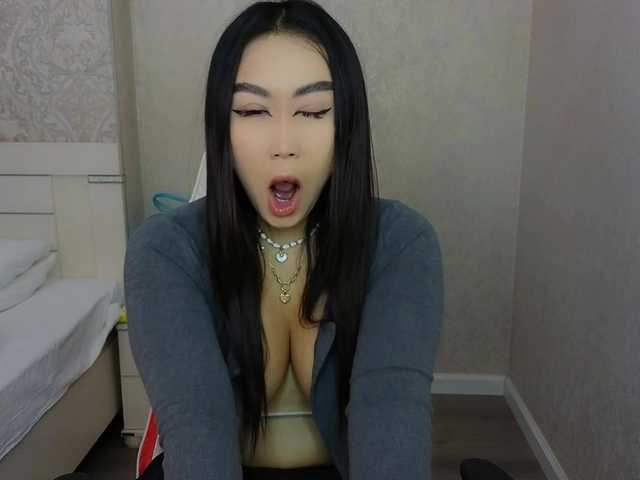 DianaMoon live cam on BongaCams