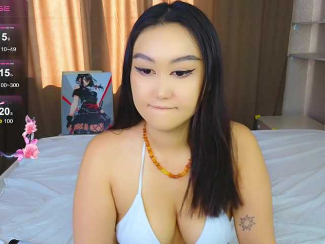DianaMoon live cam on BongaCams