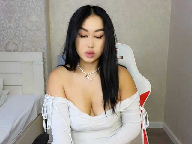DianaMoon live cam on BongaCams