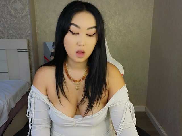 DianaMoon live cam on BongaCams