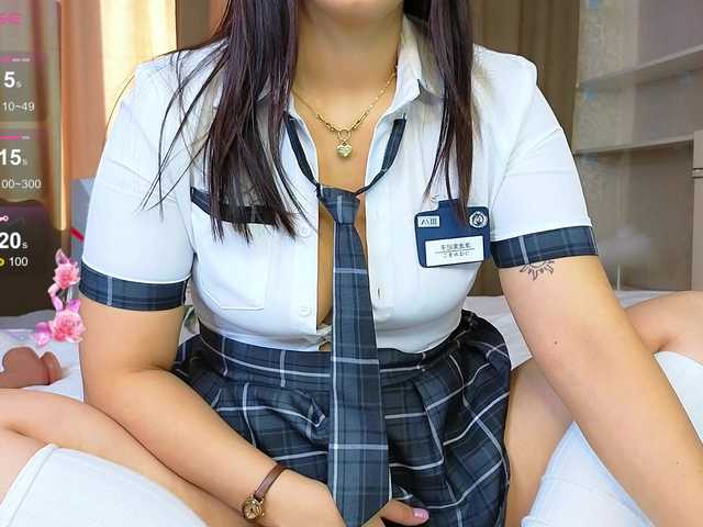 DianaMoon live cam on BongaCams