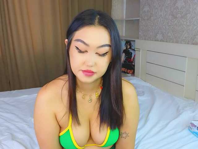 DianaMoon live cam on BongaCams
