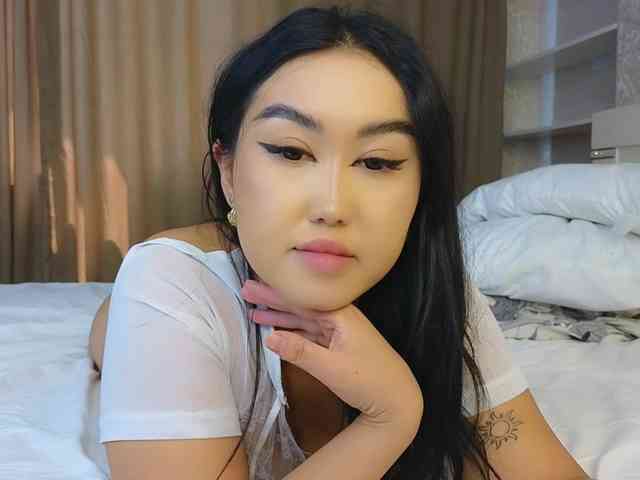 DianaMoon webcam