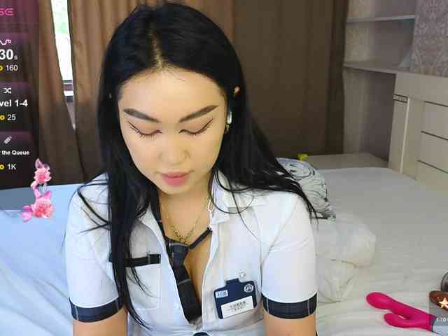 DianaMoon webcam