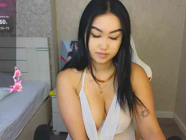 DianaMoon webcam