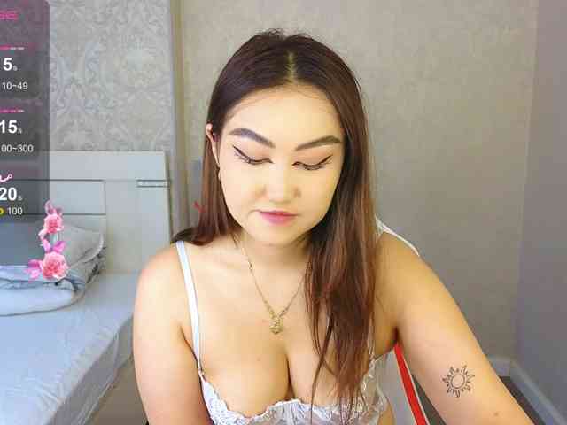 DianaMoon webcam