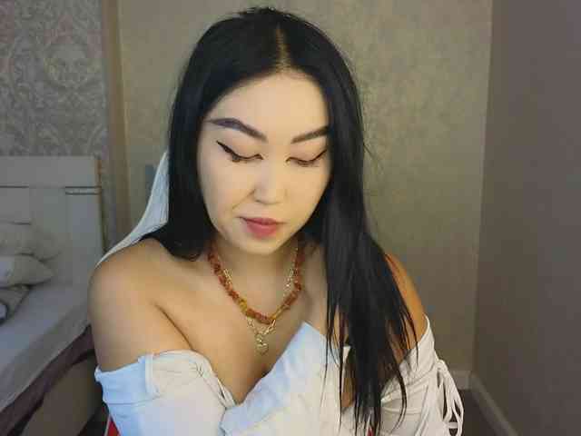 DianaMoon webcam