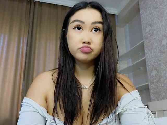 DianaMoon webcam