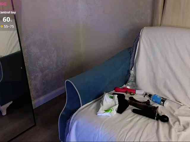 DianaMoon webcam