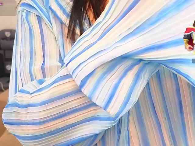 Model: DianaMoon