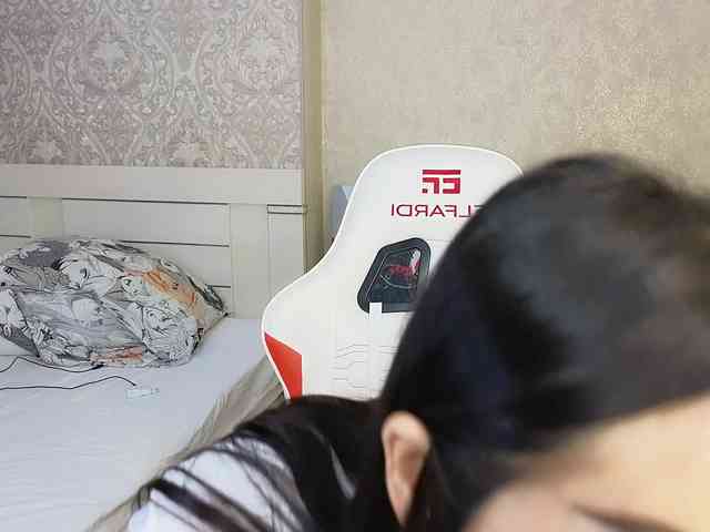 DianaMoon webcam