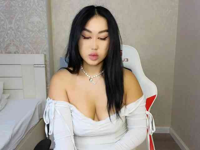 DianaMoon webcam