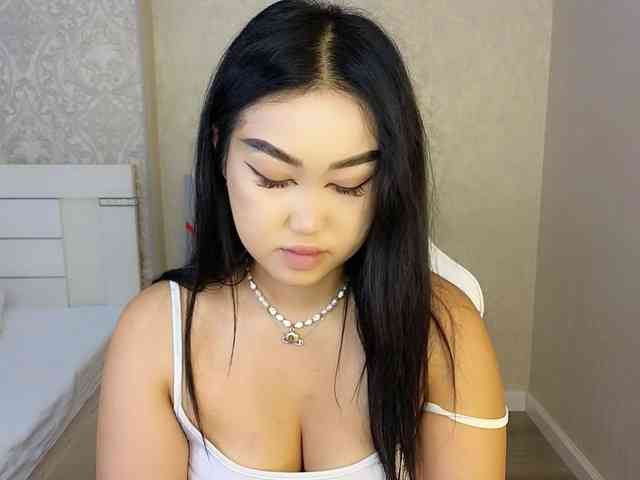 DianaMoon webcam
