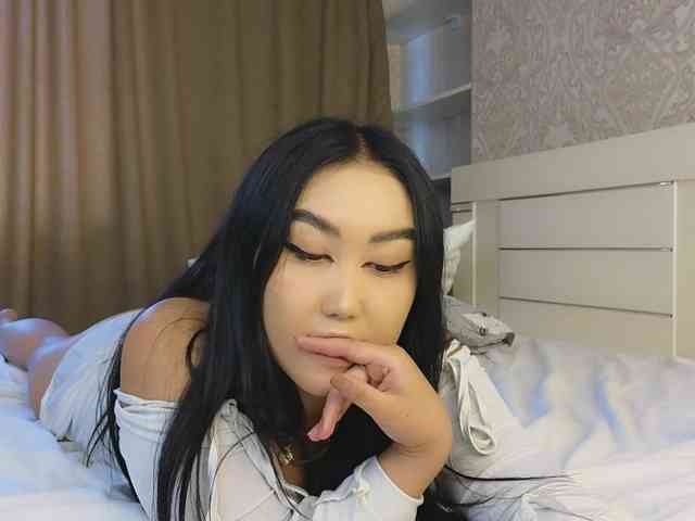 DianaMoon webcam