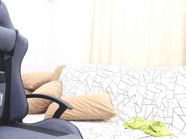 DianaMoon webcam